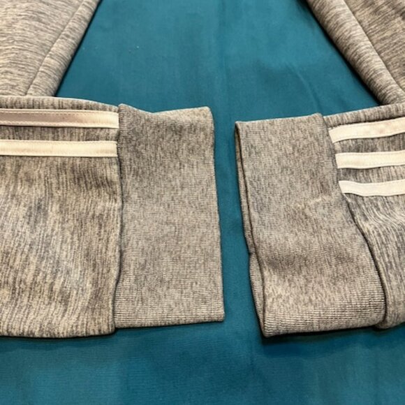 XL/18 Unisex Kids Adidas Gray Jogger Track Pants Boys Girls - Picture 5 of 5